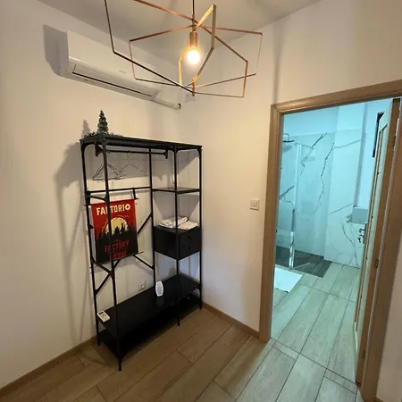 Apartment Factory 9 *